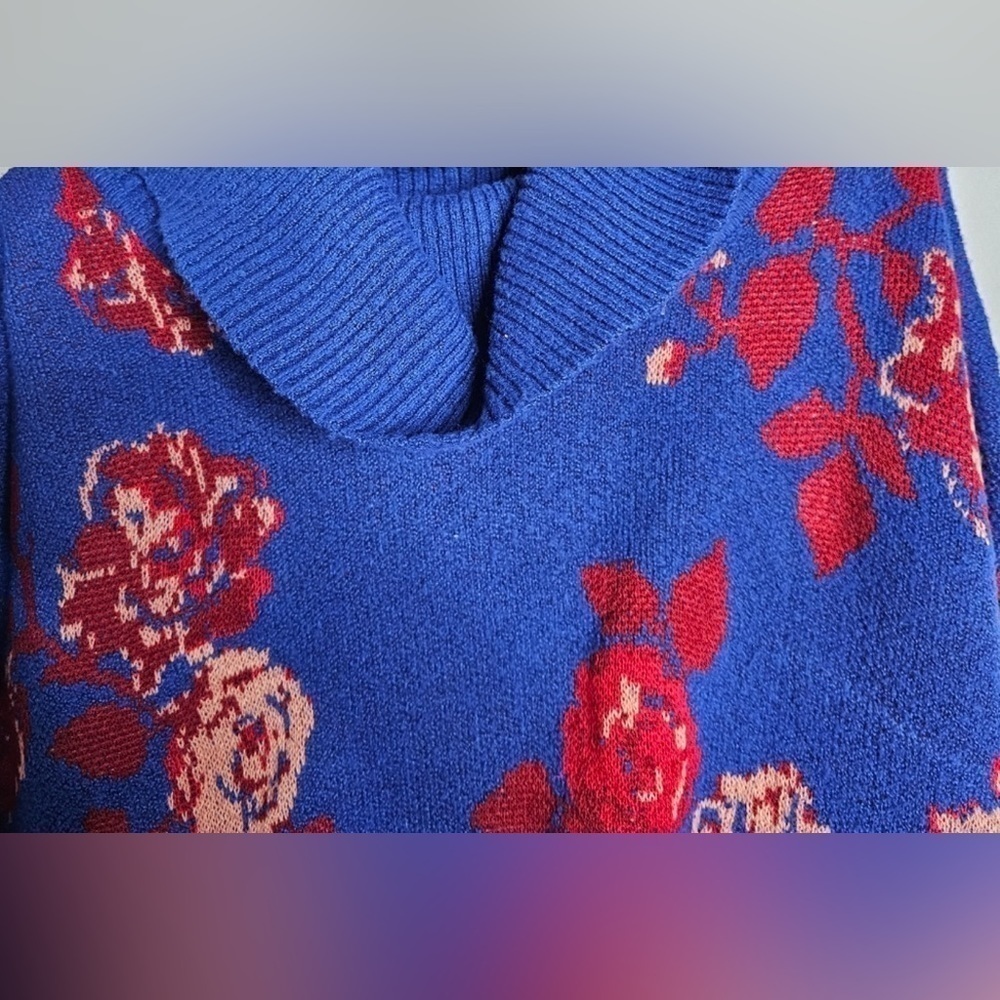 Pioneer Woman XXXL Floral Sweater Bell Sleeves Cowl Neck Blue, Pink & Red - Picture 4 of 7